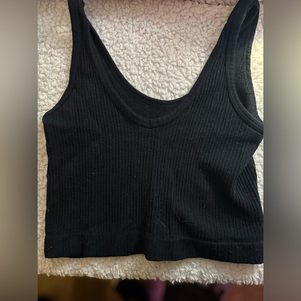 Black Ribbed Crop Top - Picture 2 of 3